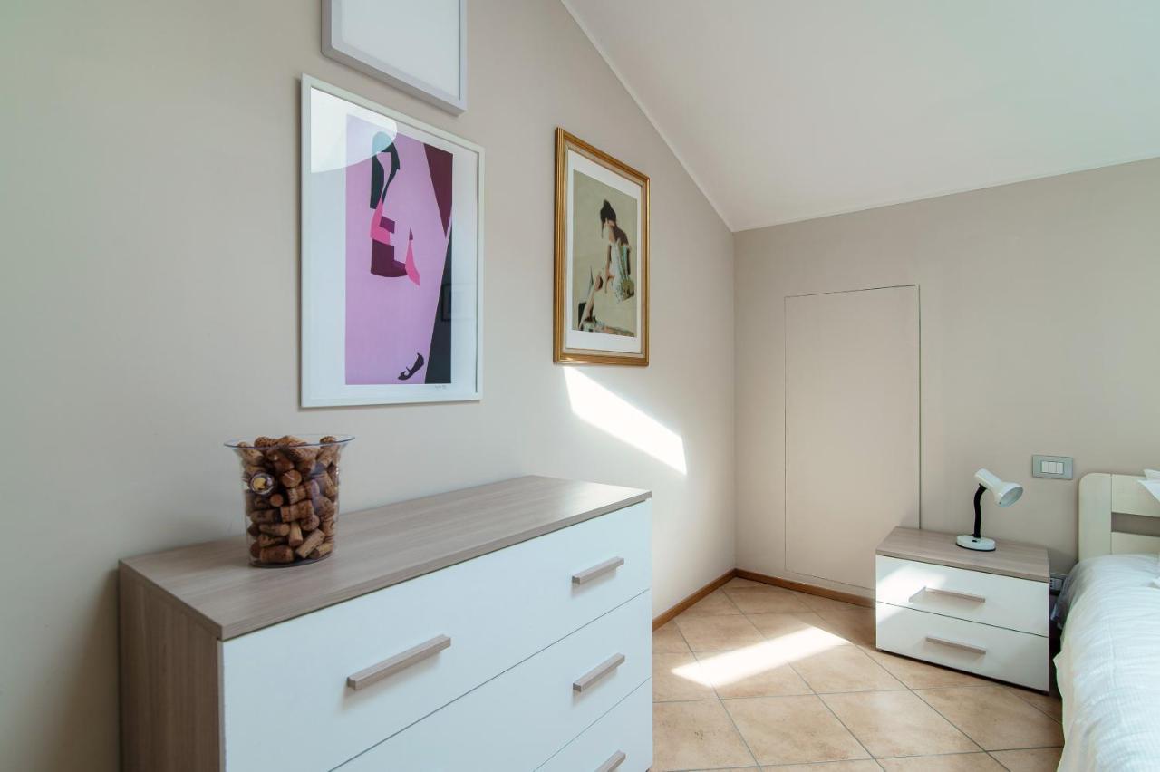 Apartament Grape Attic 72 - The House Of Travelers Como Zewnętrze zdjęcie