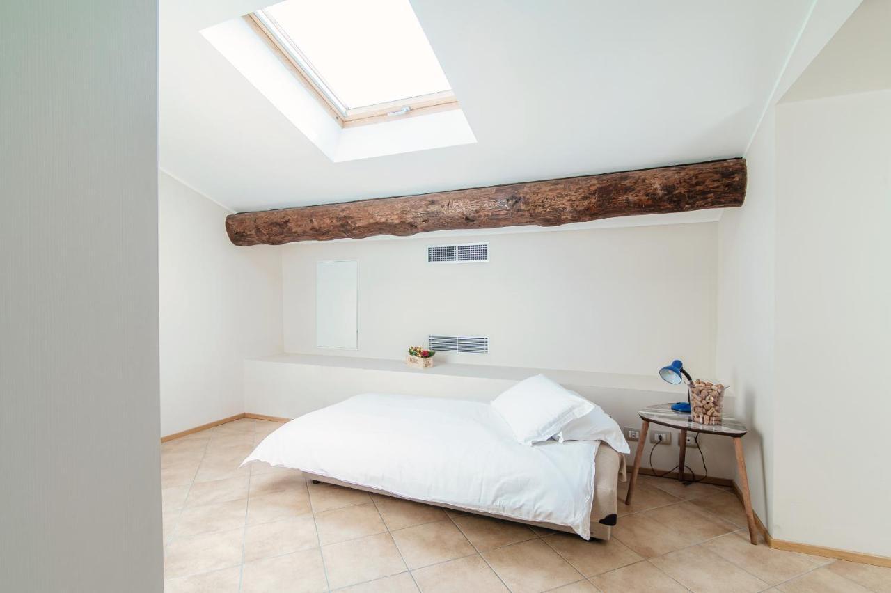 Apartament Grape Attic 72 - The House Of Travelers Como Zewnętrze zdjęcie