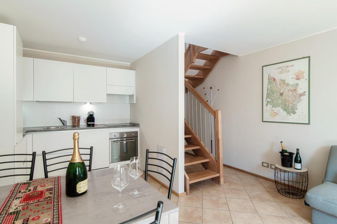Apartament Grape Attic 72 - The House Of Travelers Como Zewnętrze zdjęcie